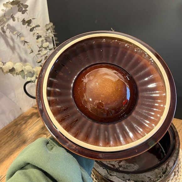 📍Vintage Cake Bowl with Lid – Céramique de Beauce for Vachon (Quebec) - Picture 5 of 14